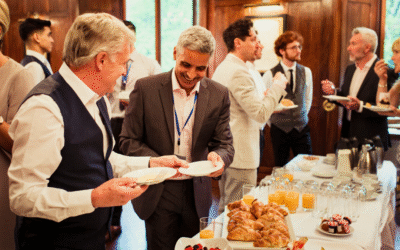 How to Introduce Yourself at a Networking Luncheon